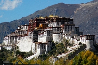 L’alone di fascino del buddismo tibetano (Marino Parodi)
