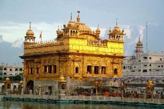Il Tempio d&#039;Oro di Amritsar (Djénane Kareth Tager)